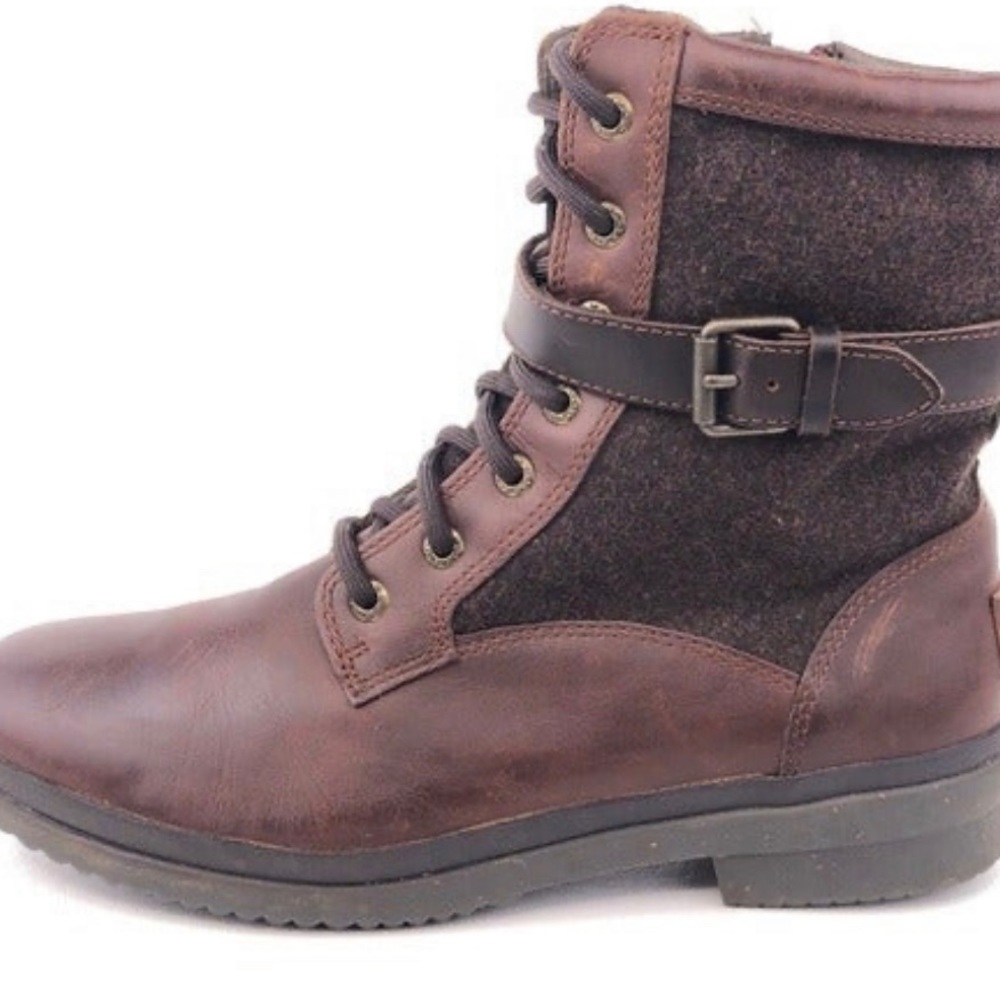 UGG Womens winter / Fall boot.